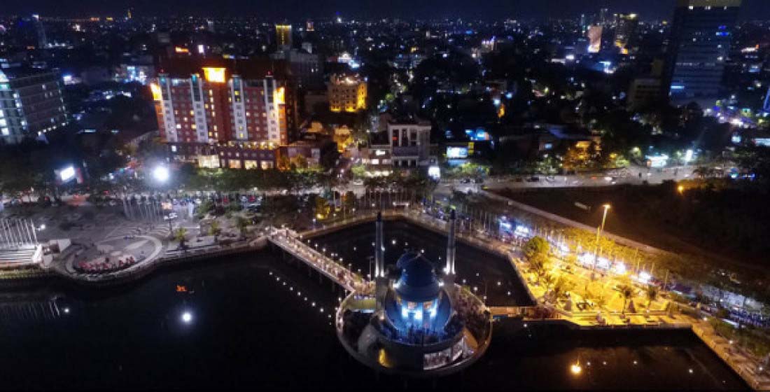 Lampu Penerangan di kota Makassar