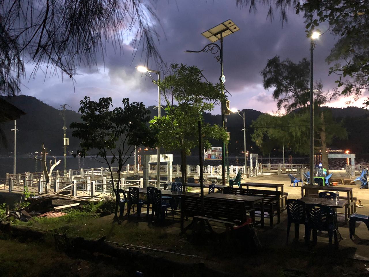 Pemasangan Lampu PJUTS di Pulau Rubiah, Sabang, NAD