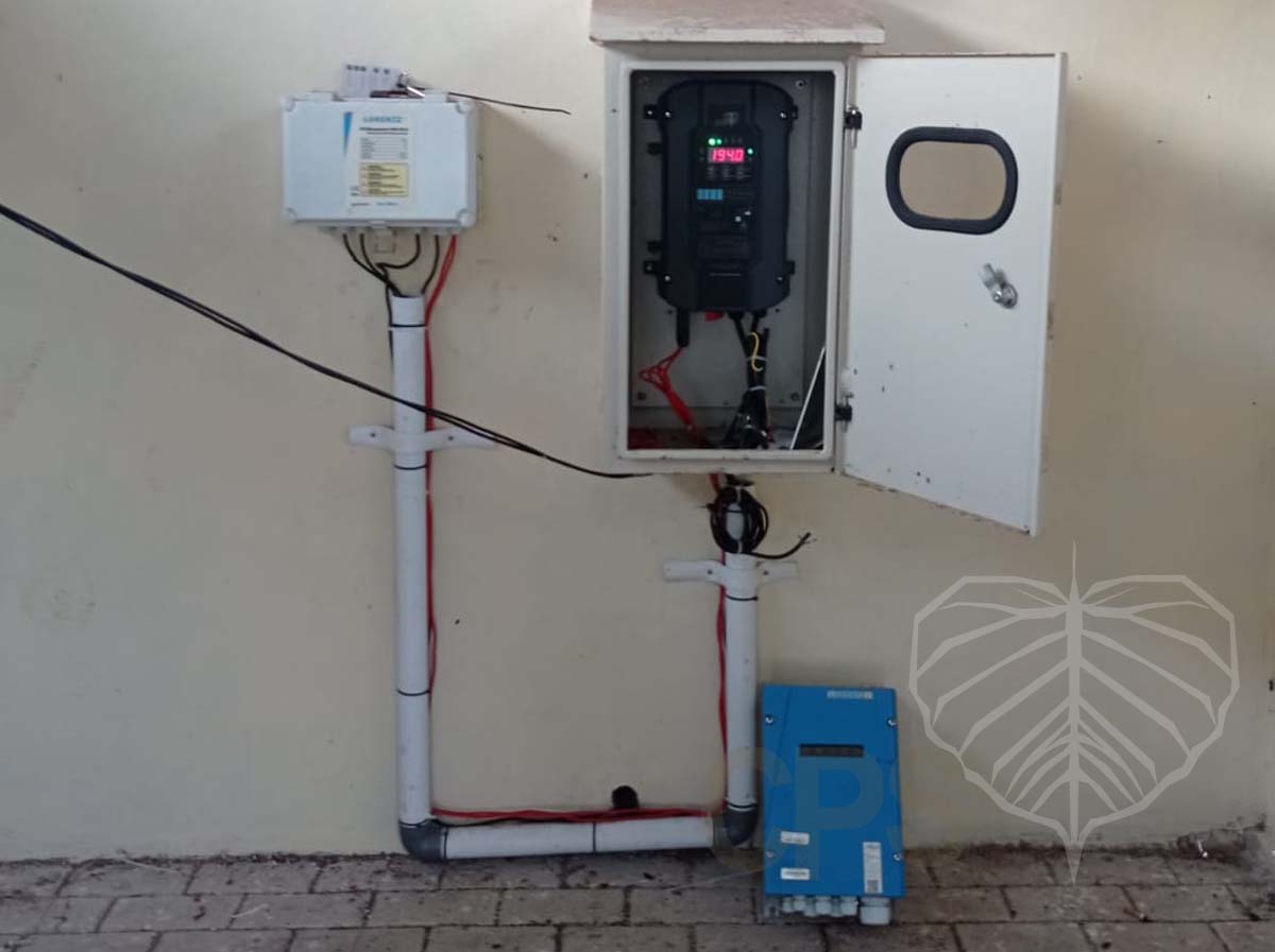 Controller pompa air tenaga surya Larantuka Flores Timur - NTT